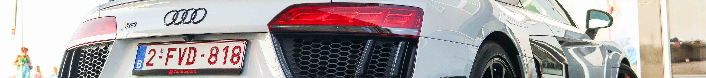 Audi R8 V10 Plus 2015