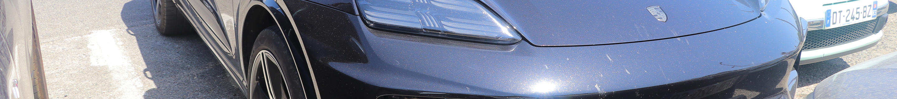 Porsche Macan EV Turbo