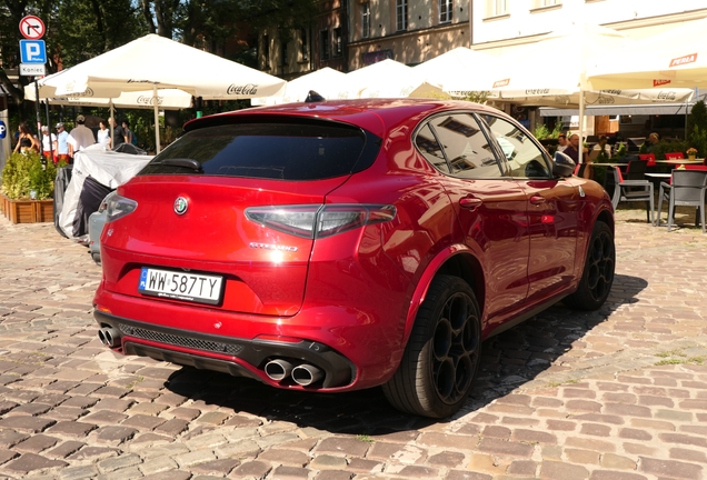 Alfa Romeo Stelvio Quadrifoglio 2023