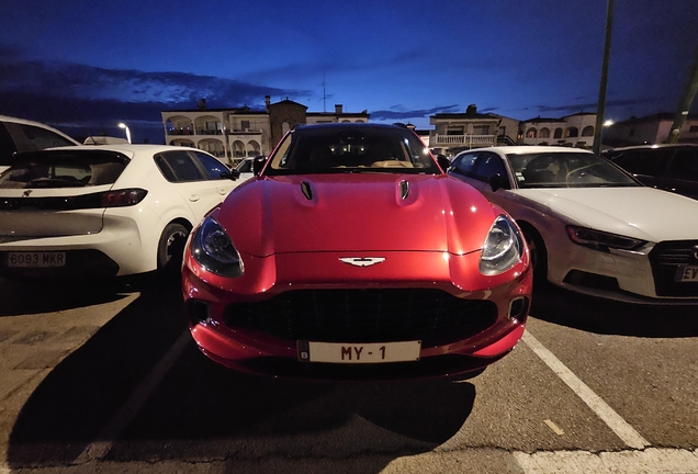 Aston Martin DBX