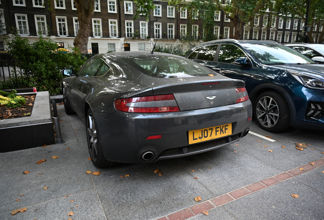 Aston Martin V8 Vantage