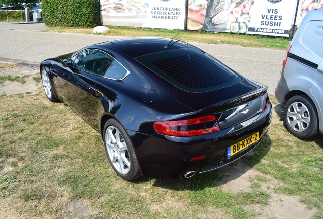 Aston Martin V8 Vantage