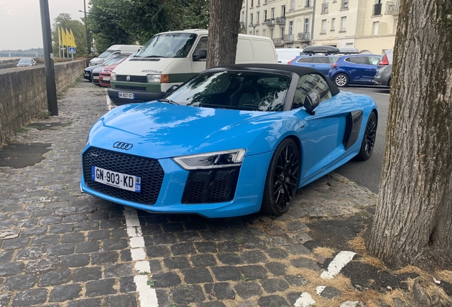 Audi R8 V10 Spyder 2016