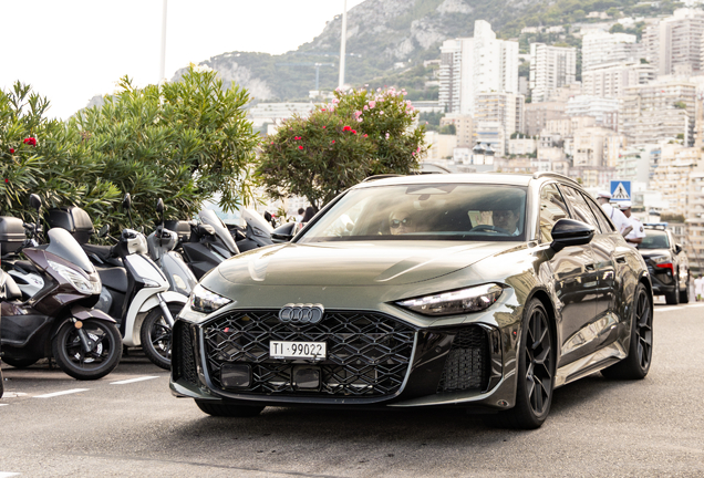 Audi RS5 Avant B10