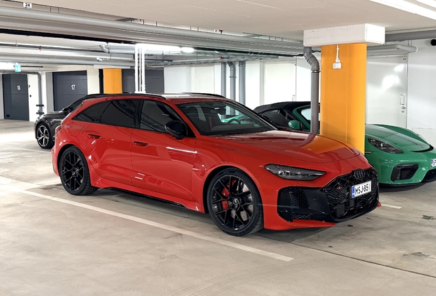 Audi RS5 Avant B10