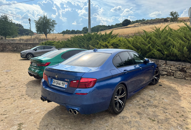 BMW M5 F10 2011