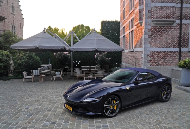 Ferrari Roma Spider