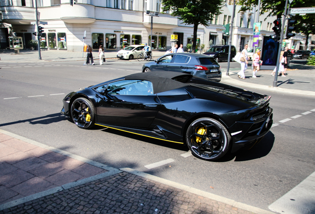 Lamborghini Huracán LP640-4 EVO Spyder