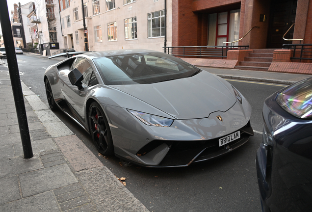 Lamborghini Huracán LP640-4 Performante