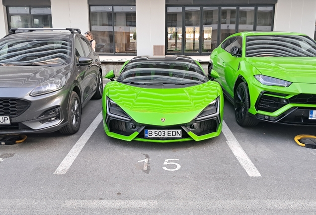 Lamborghini Revuelto