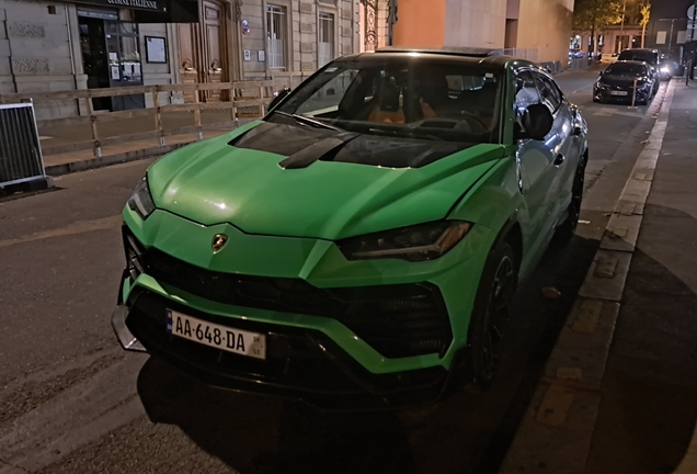Lamborghini Urus Performante