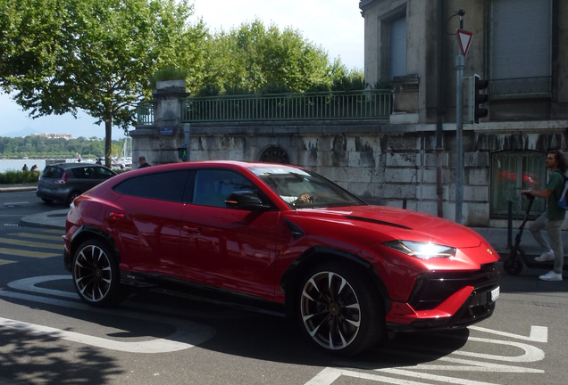 Lamborghini Urus S