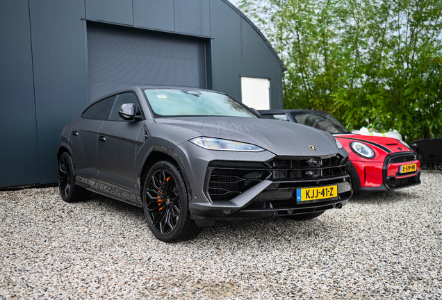 Lamborghini Urus SE