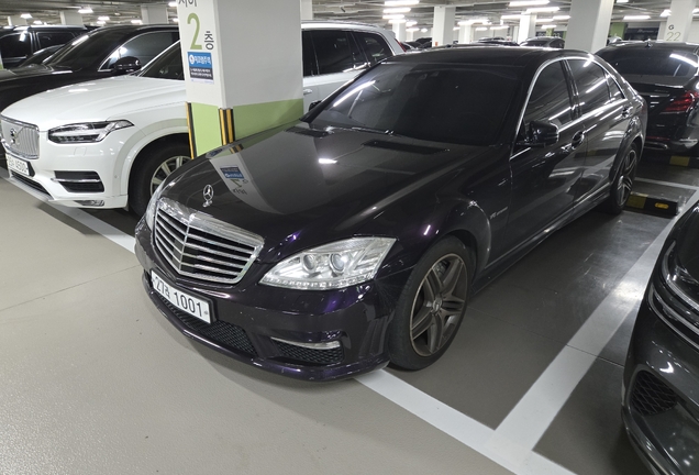 Mercedes-Benz S 63 AMG W221 2011