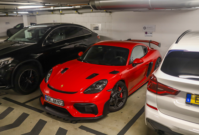 Porsche 718 Cayman GT4 RS