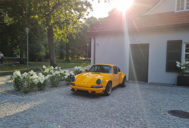 Porsche 911 RCR