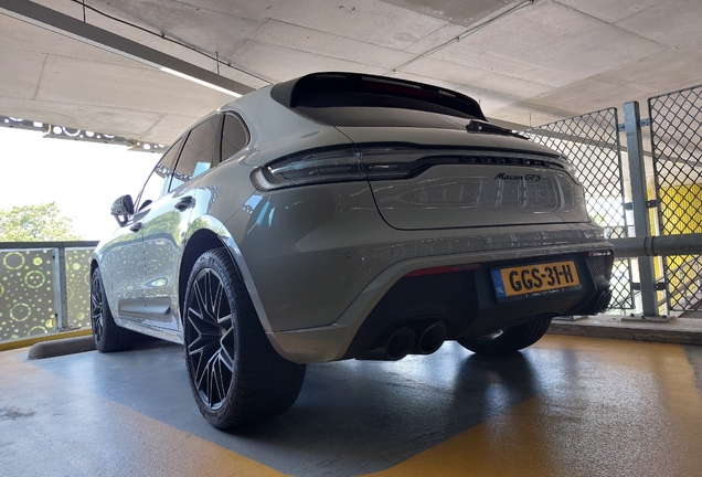Porsche 95B Macan GTS MkIII