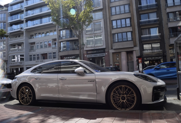 Porsche 972 Panamera Turbo S E-Hybrid