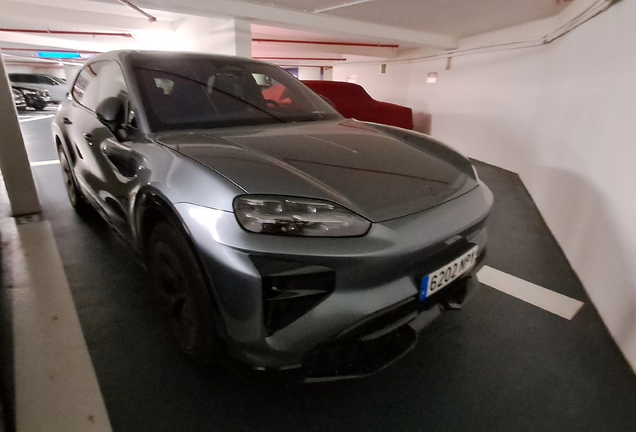 Porsche Cayenne Turbo Electric