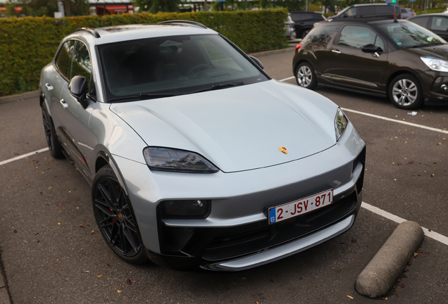 Porsche Macan EV GTS