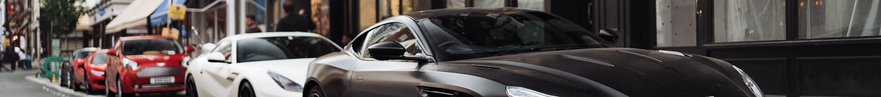 Aston Martin DB11