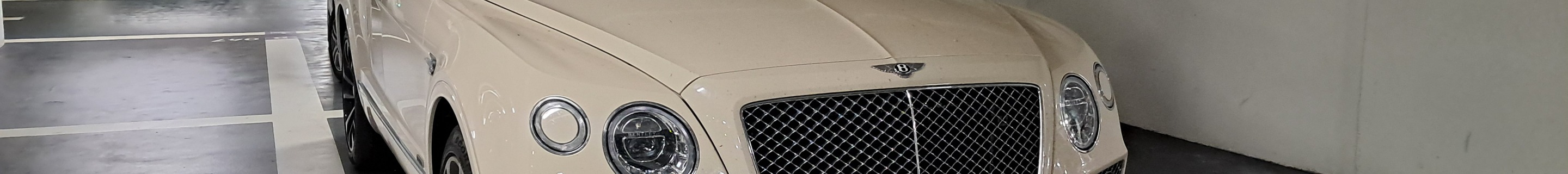 Bentley Bentayga V8