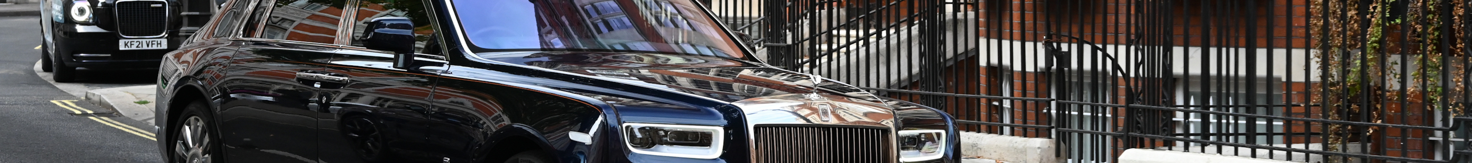 Rolls-Royce Phantom VIII EWB
