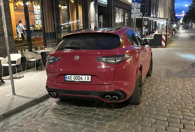Alfa Romeo Stelvio Quadrifoglio 2023