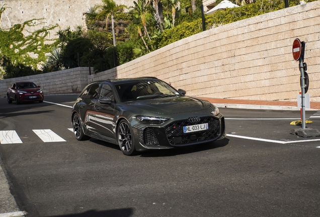 Audi RS5 Avant B10