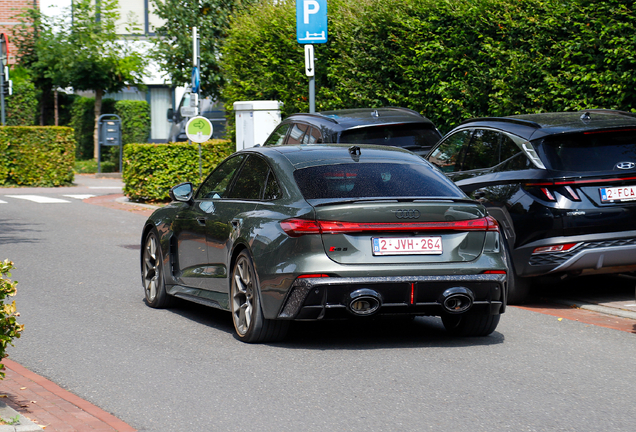 Audi RS5 Sedan B10