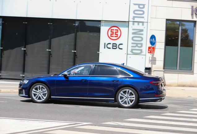Audi S8 D5