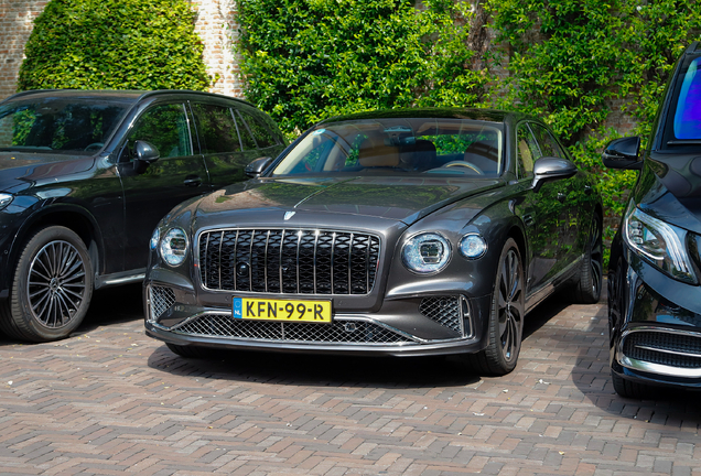 Bentley Flying Spur Azure 2025