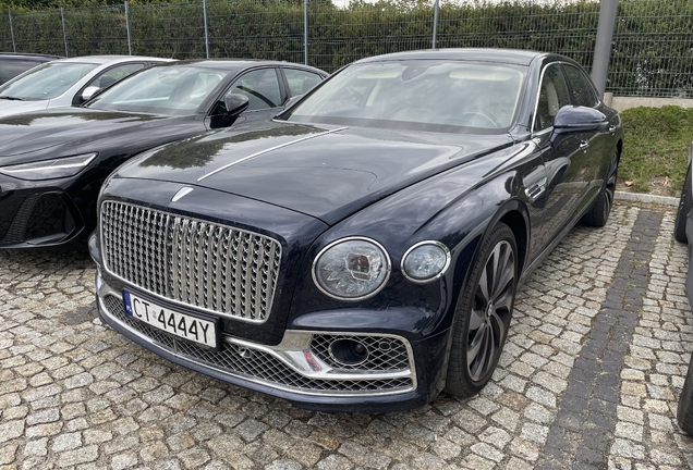 Bentley Flying Spur V8 2021