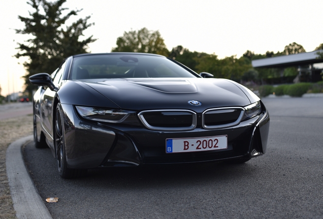 BMW i8 Roadster