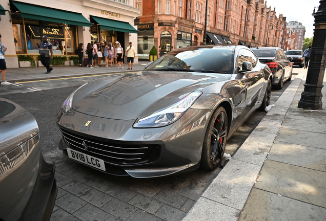 Ferrari GTC4Lusso