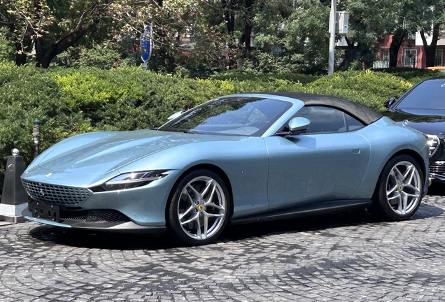 Ferrari Roma Spider