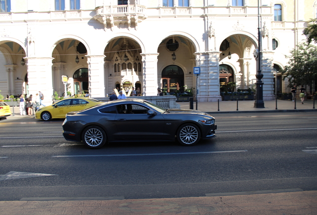 Ford Mustang GT 2015