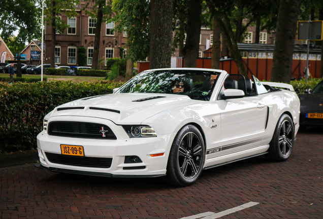 Ford Mustang GT California Special Convertible 2013
