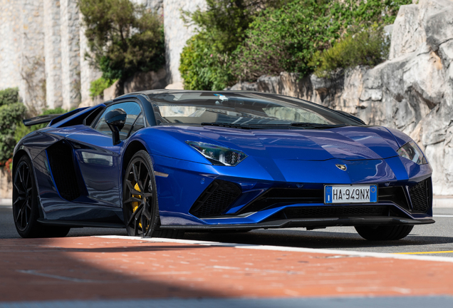 Lamborghini Aventador S LP740-4 Roadster