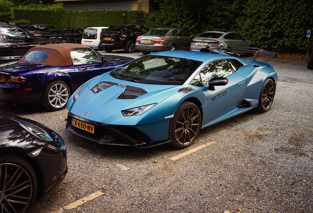 Lamborghini Huracán LP640-2 STO
