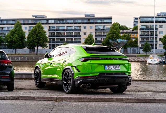 Lamborghini Urus Performante