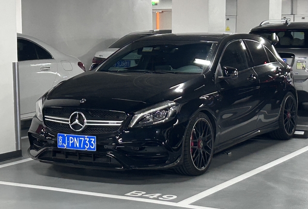 Mercedes-AMG A 45 W176 2015
