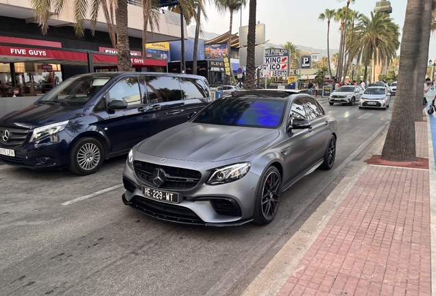 Mercedes-AMG E 63 S W213 2021