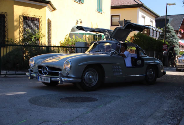 Mercedes-Benz 300SL Gullwing