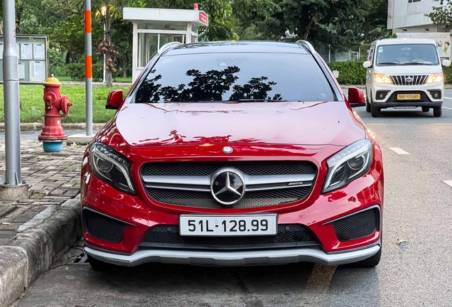 Mercedes-Benz GLA 45 AMG X156