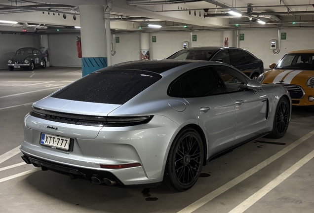 Porsche 972 Panamera Turbo S E-Hybrid