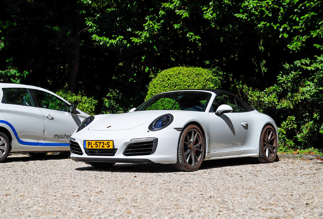 Porsche 991 Carrera 4S Cabriolet MkII