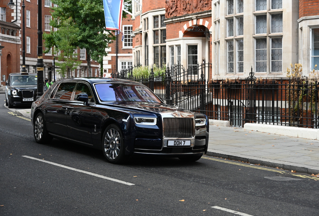 Rolls-Royce Phantom VIII EWB