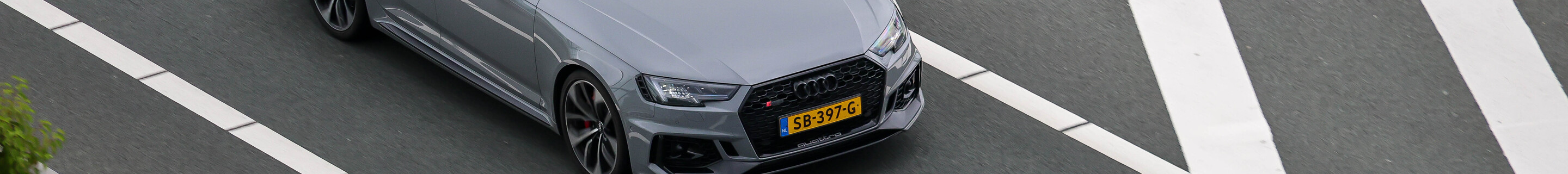 Audi RS4 Avant B9