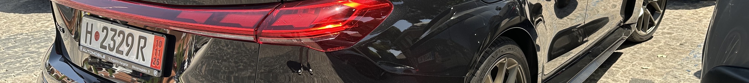 Audi RS5 Avant B10